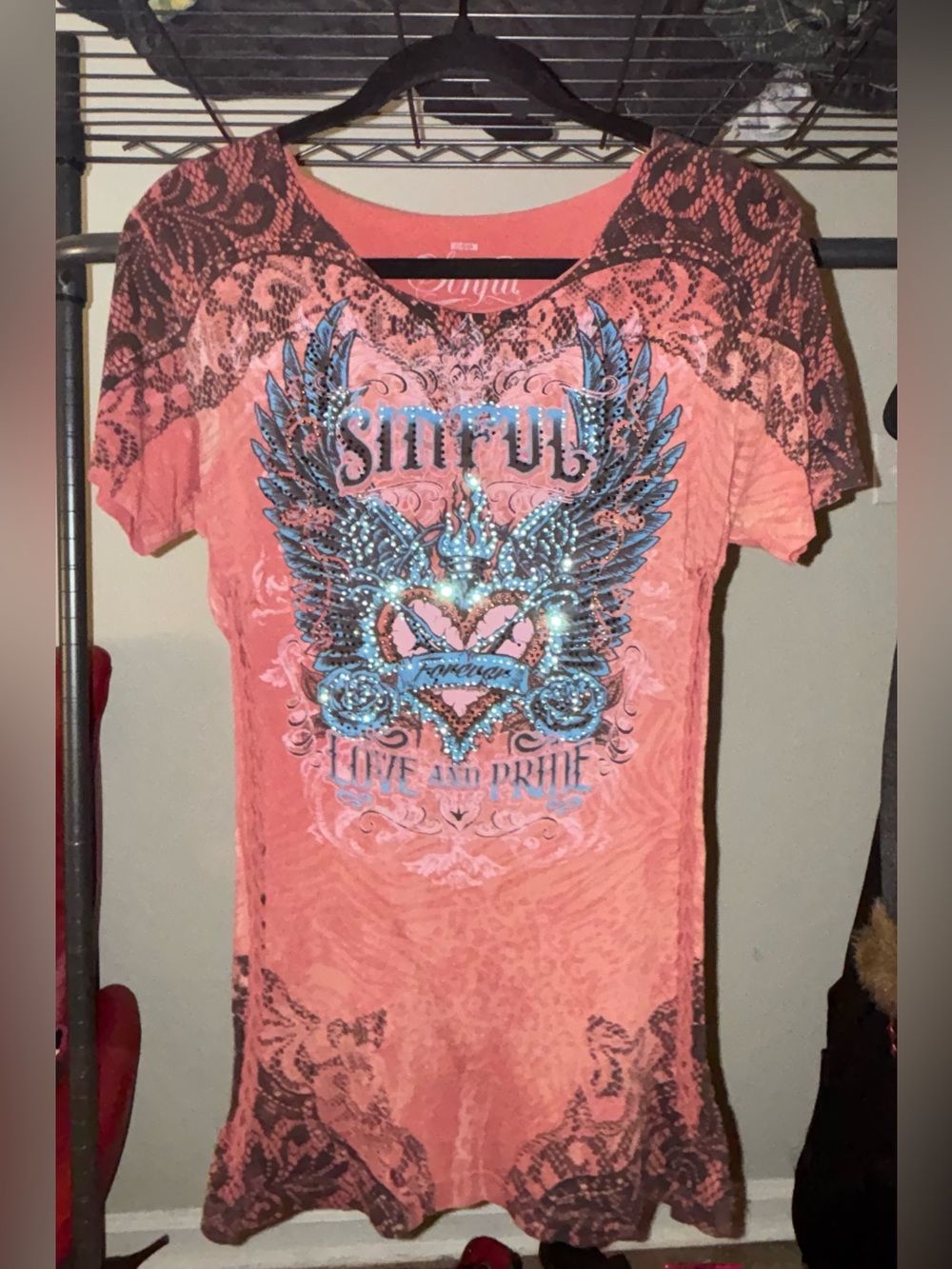 Sinful by Affliction Women’s Pink Scoop Neck Y2K Rhinestone Tee Size M